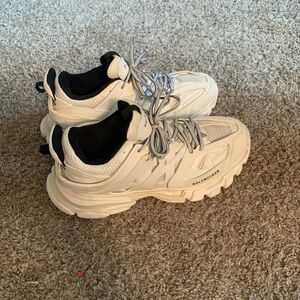 Balenciaga Tracks